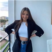 Maestra de Educación Infantil imparte particulares de repaso general de todas las asignaturas a Primaria y ESO. Con experiencia
